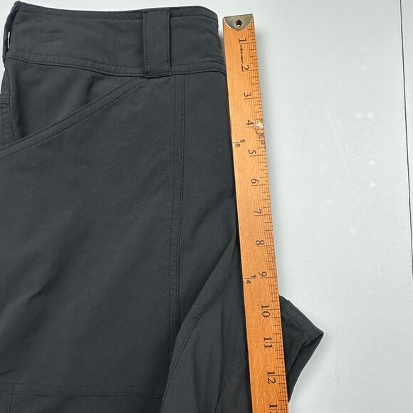 REI Shorts Womens 4 Black Nylon Stretch Pockets Outdoor Hiking Camping Nature - Picture 10 of 13